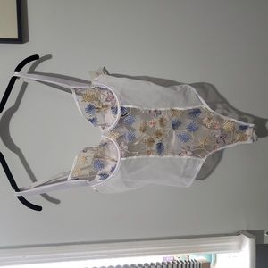 NWT Oh La La Cheri White Embroidered Teddy Medium